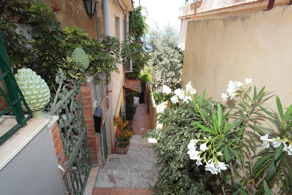 La Guardiola Di Angela E Nino Bed and Breakfast Taormina Exteriör bild